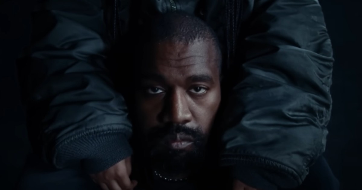 MixCollage-20-Mar-2025-04-07-AM-9837.jpg Kanye West lanza el nuevo álbum 'Bully' mientras se despotricaba en Twitter (X)